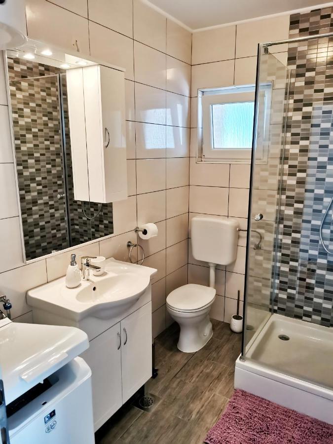 Apartment Roman Бетина Экстерьер фото