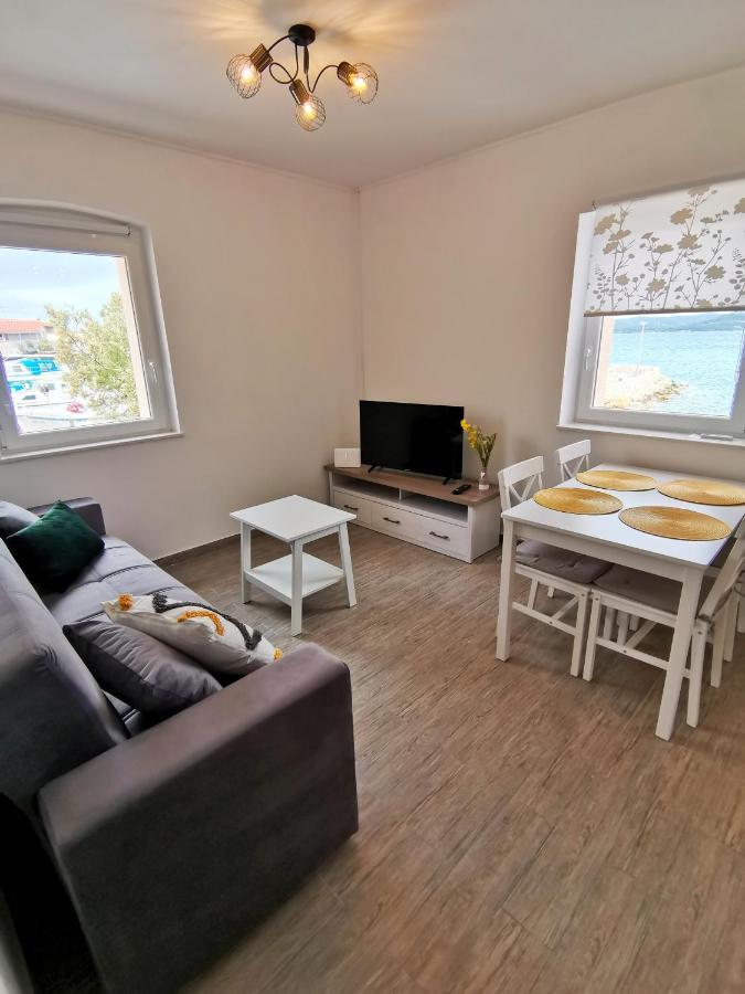 Apartment Roman Бетина Экстерьер фото